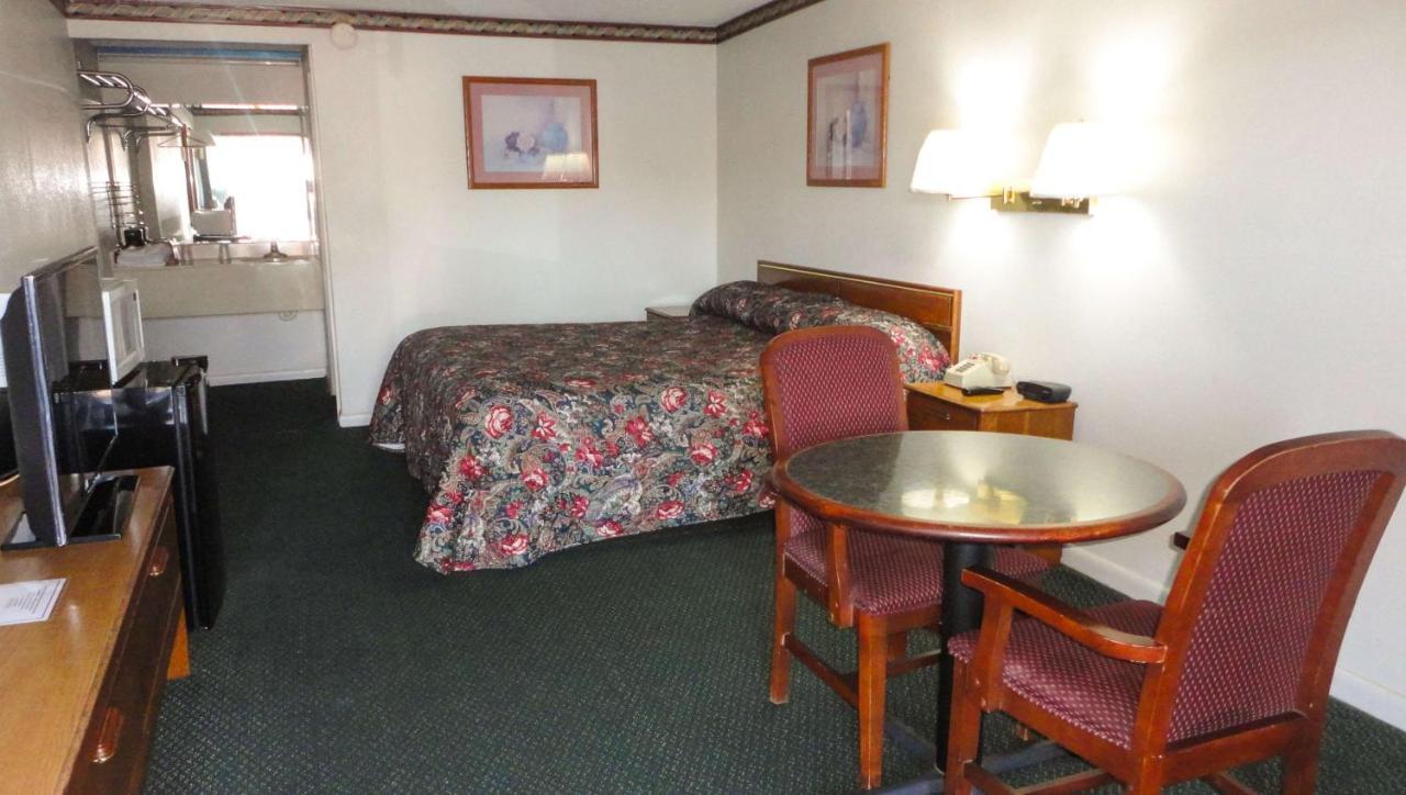 Budget Inn Franklinton מראה חיצוני תמונה