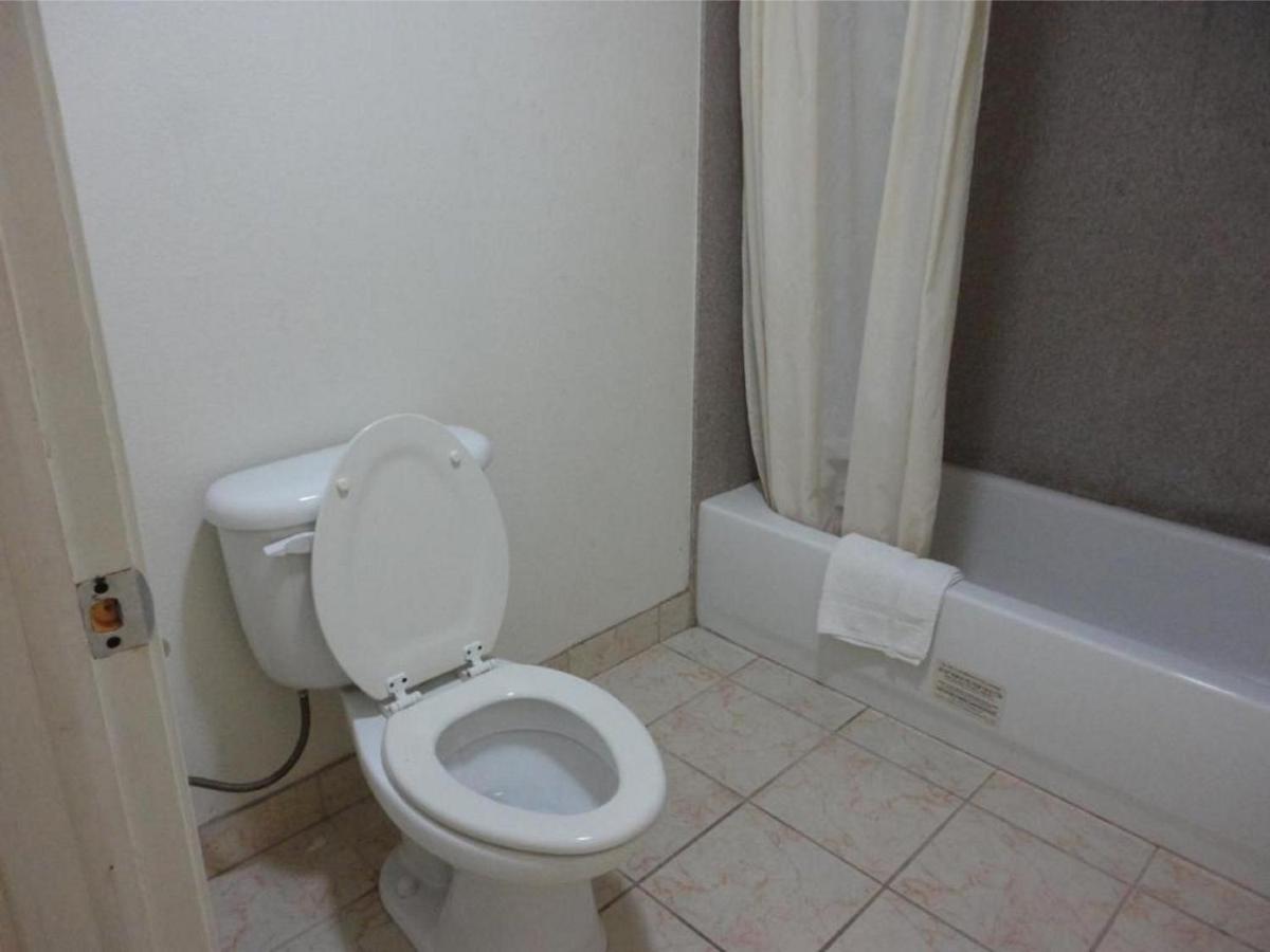 Budget Inn Franklinton מראה חיצוני תמונה
